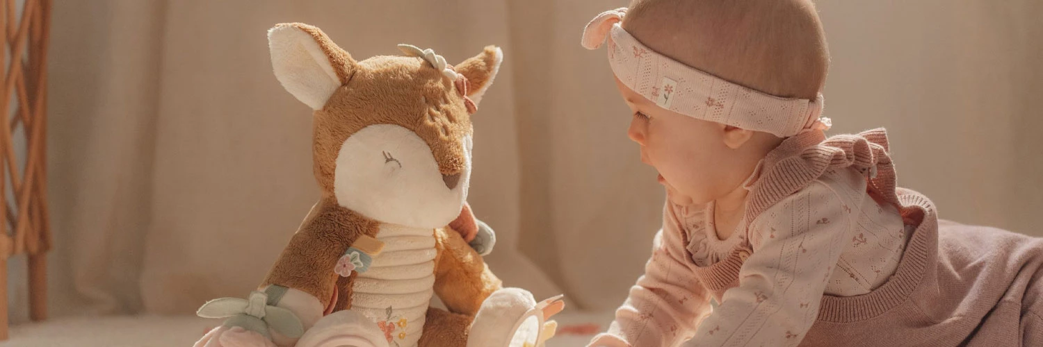 Little Dutch Veiklos žaislas Stirniukas su gėlėmis aprašymas - Prekės nuotrauka