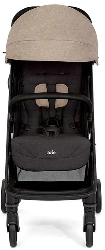Joie Pact PRO – lengvas, kompaktiškas vežimėlis iki 22 kg | smėlio spalvos