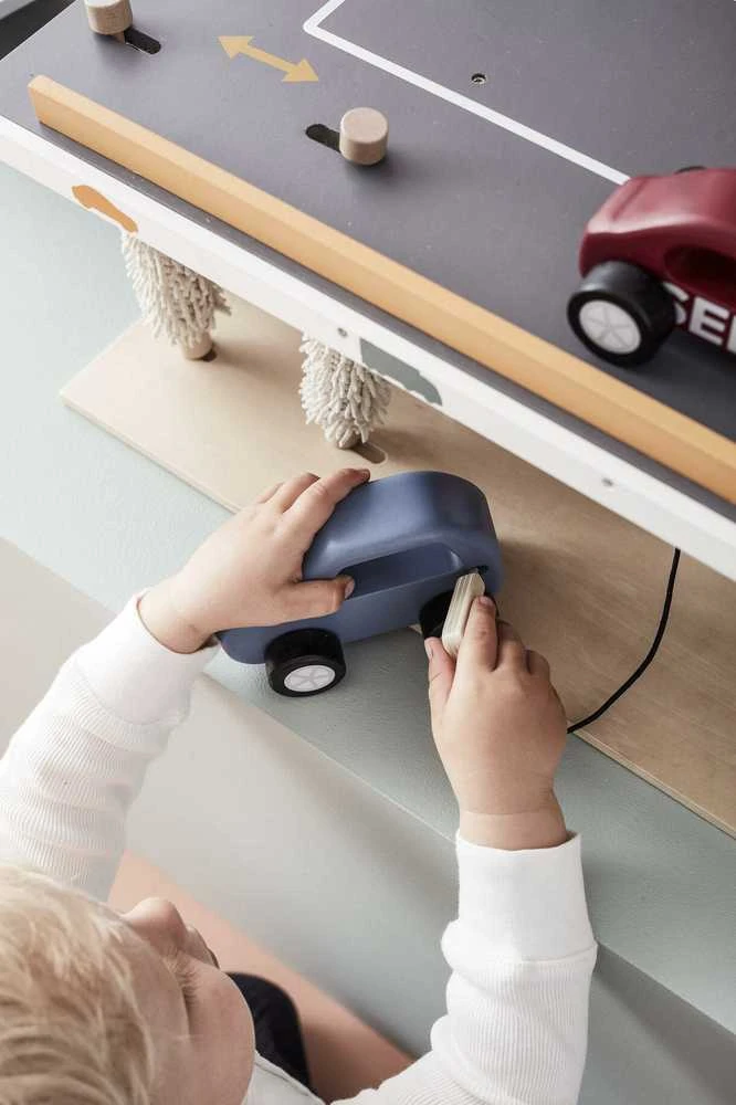 Kid's Concept – 3in1 paslaugų centras | Daugiaspalvis (AIDEN)