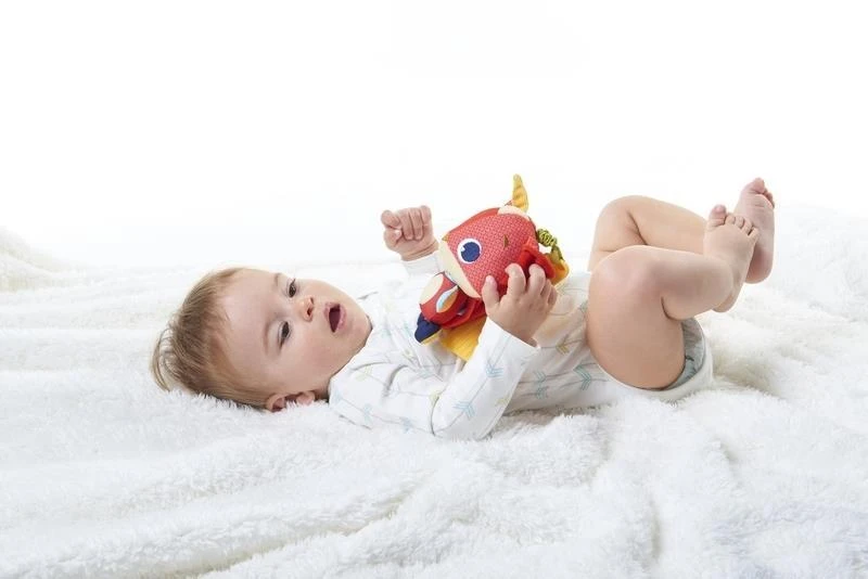 Tiny Love žaislas pakabinamas vibruojantis lapinas