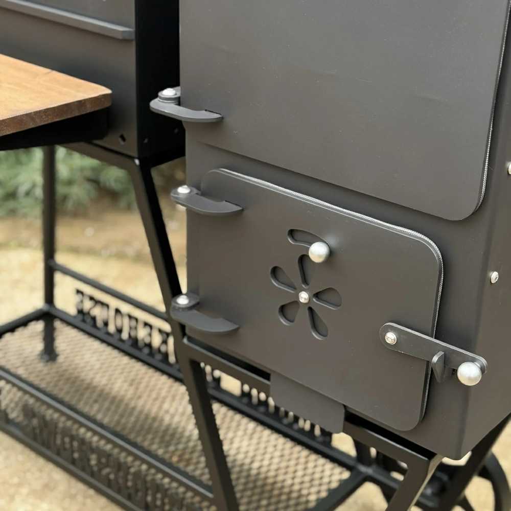 Bbq Expert Šašlykinė su rukykla 70l (pristatoma per 10 d.d.)