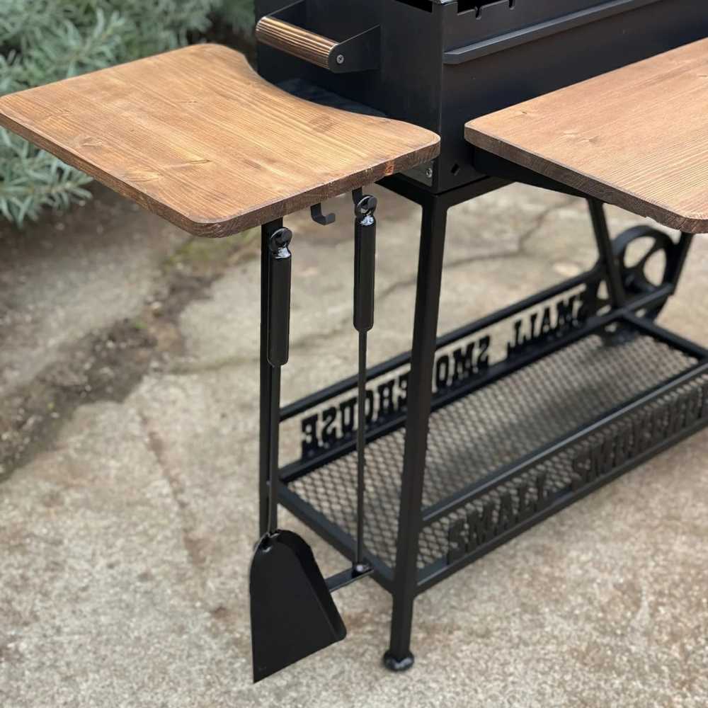 Bbq Expert Šašlykinė su rukykla 70l (pristatoma per 10 d.d.)