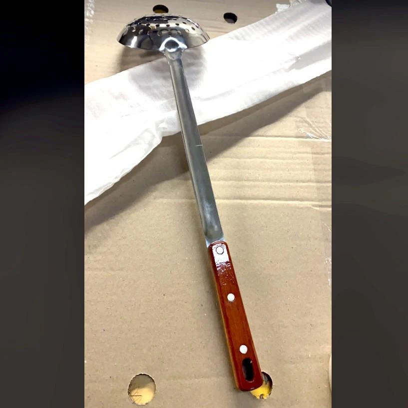 Kapgir Kiaurasamtis uzbekiškam kazanui 45 cm su medine rankena (gilus)