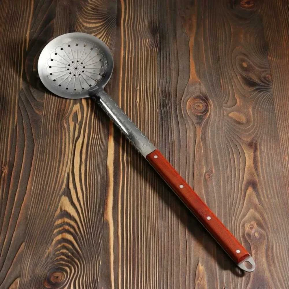 Kapgir Kiaurasamtis uzbekiškam kazanui 64 cm su medine rankena