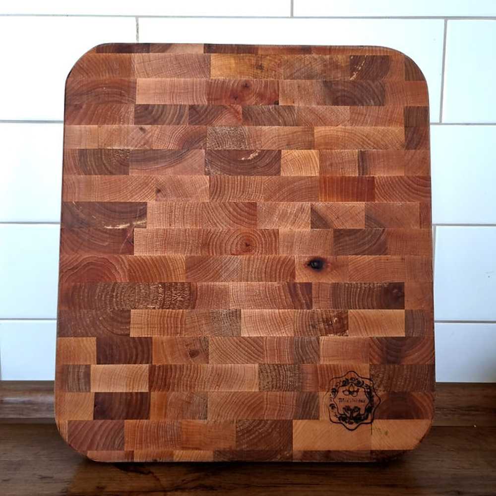 Medinė pjaustymo lentelė 32,5x36,5 cm, storis 45 mm, alksnis | Maysternya®