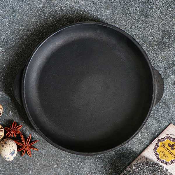 Ketaus WOK kazanas 8L ir 5 ketaus lėkštės «MAYSTERNYA»