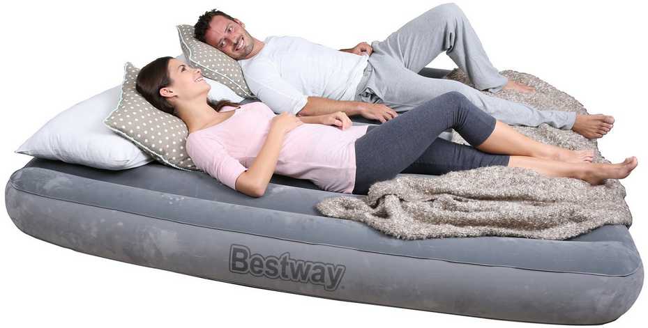Karalienės dydžio aksominis čiužinys, 203 x 152 x 25 cm, „Bestway 67541“.