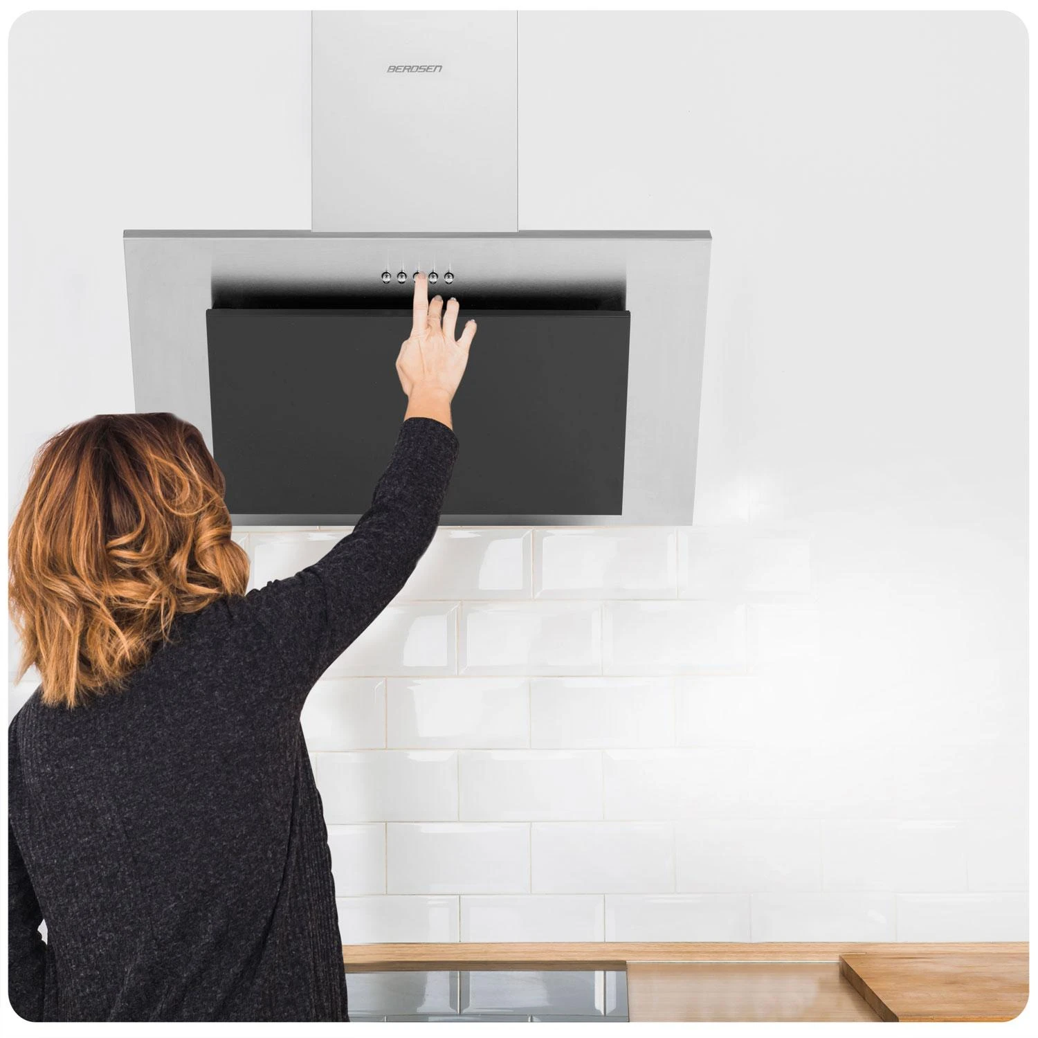 Berdsen Juodas 60 cm kamininis gartraukis Inox BT-209