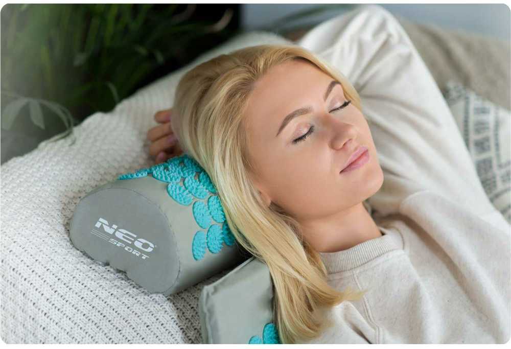 Neo-Sport NS-900 dygliuotas akupresūros kilimėlis, pilkas ir turkio spalvos