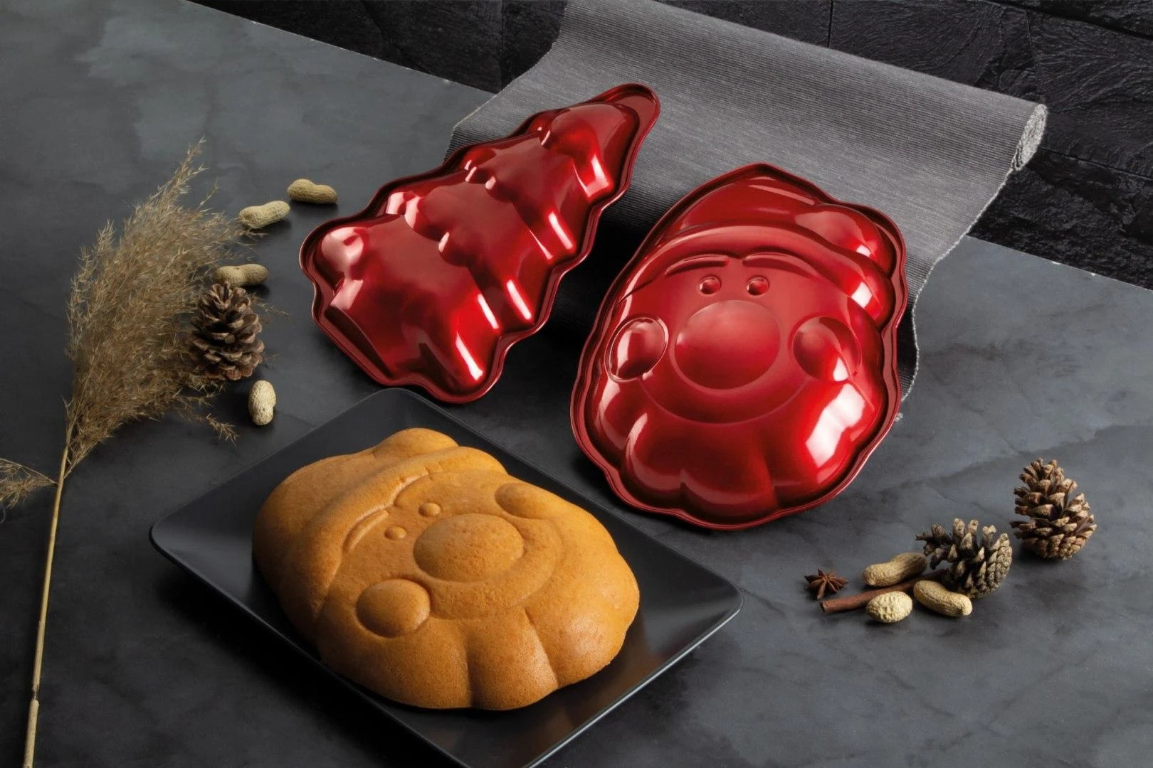 Rinkinys 2 ŚWIĄTECZNYCH FOREMEK DO PIECZENIA CIASTEK BERLINGER HAUS Burgundy BH-6947