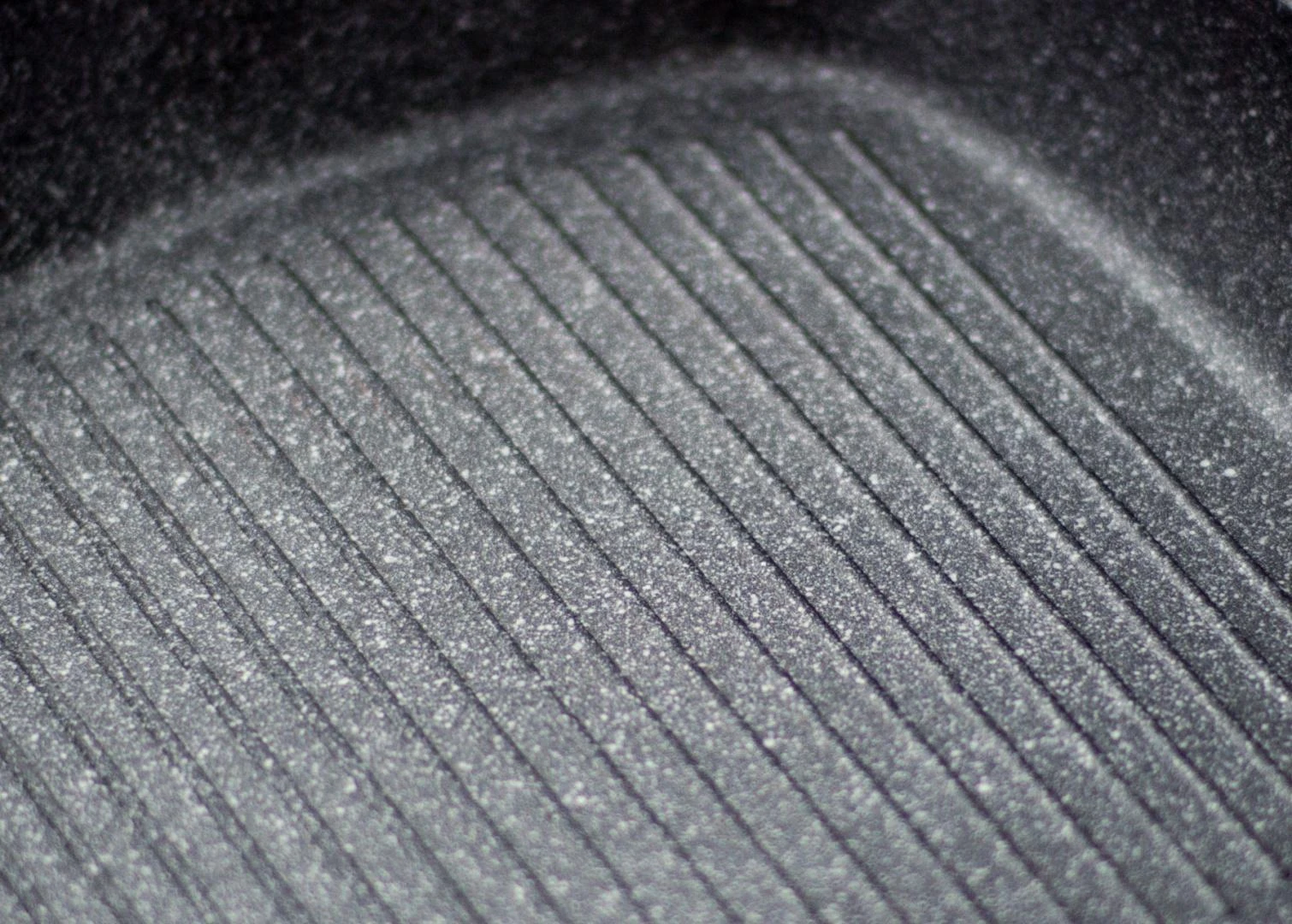 Berlinger Haus keptuvė Metallic Line Carbon Edition 20 24 28cm komplektas