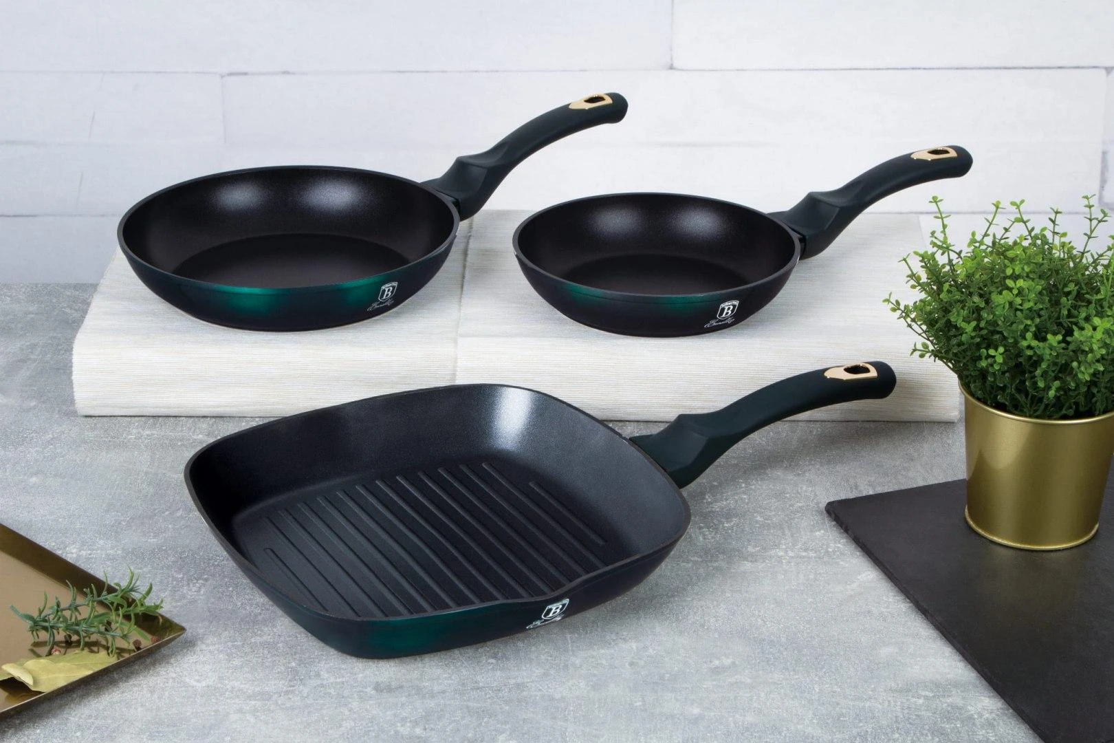 3 TITANO VENTILIATORIŲ RINKINYS BERLINGER HAUS METALLIC EMERALD BH-6167