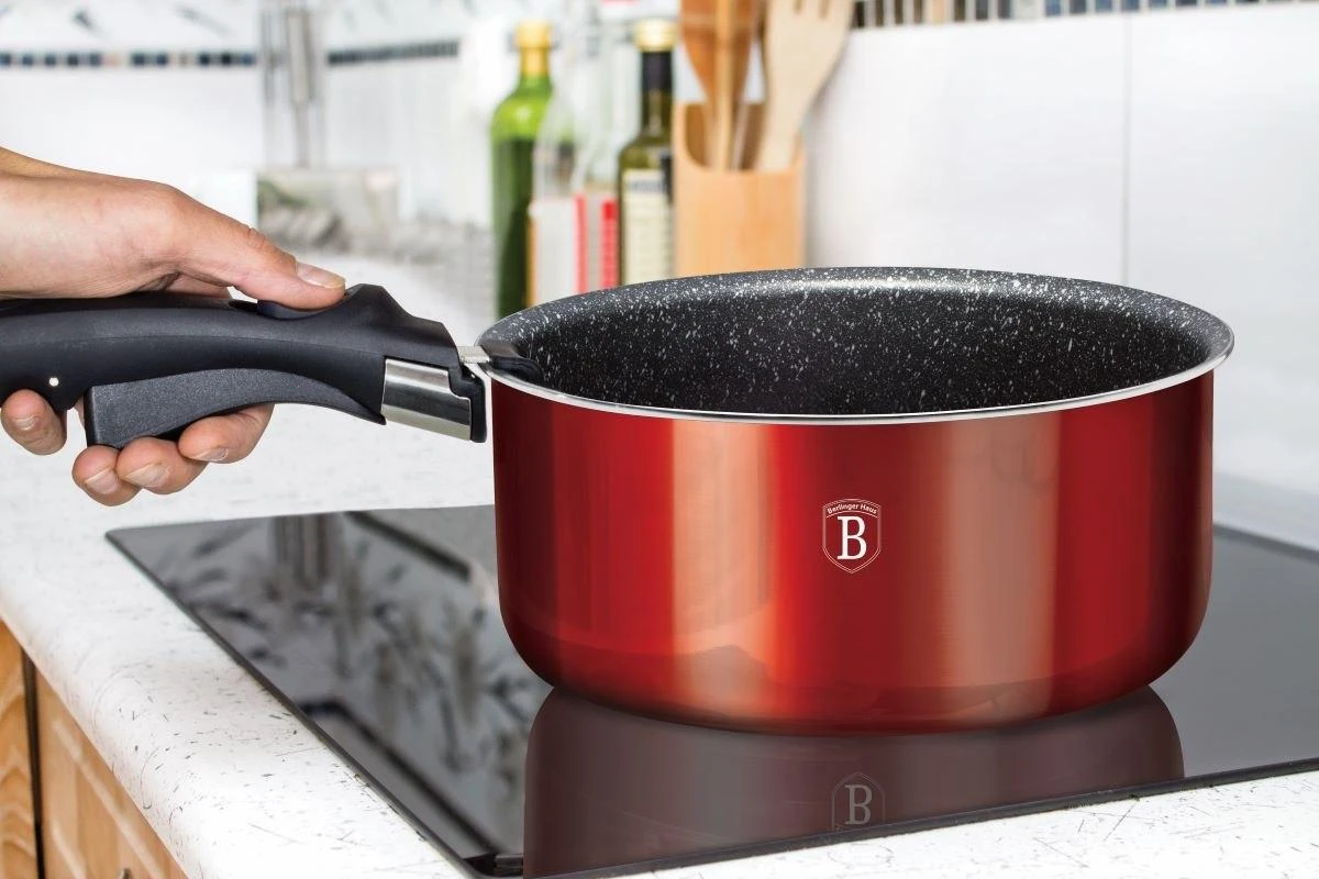 9 DALIES PUODŲ RINKINYS. CLICK & COOK BERLINGER HAUS METALLIC LINE BURGUNDY BH-6145