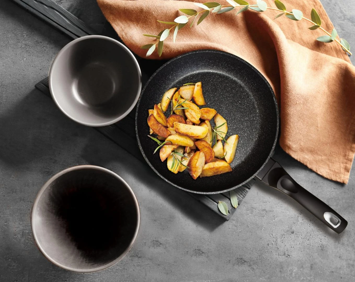 Berlinger Haus Juodas Sidabrinis Wok keptuvė 28cm