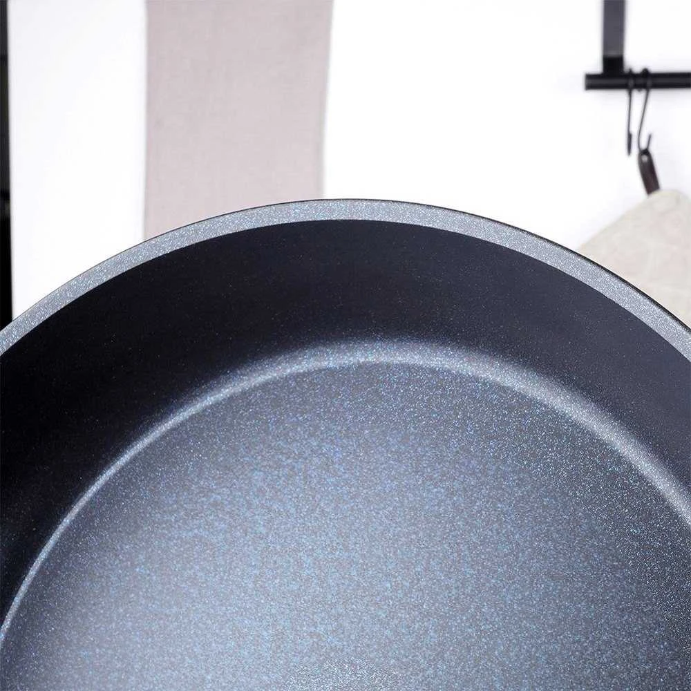 Orion Keptuvė DIAMANT 20 cm Neprideganti