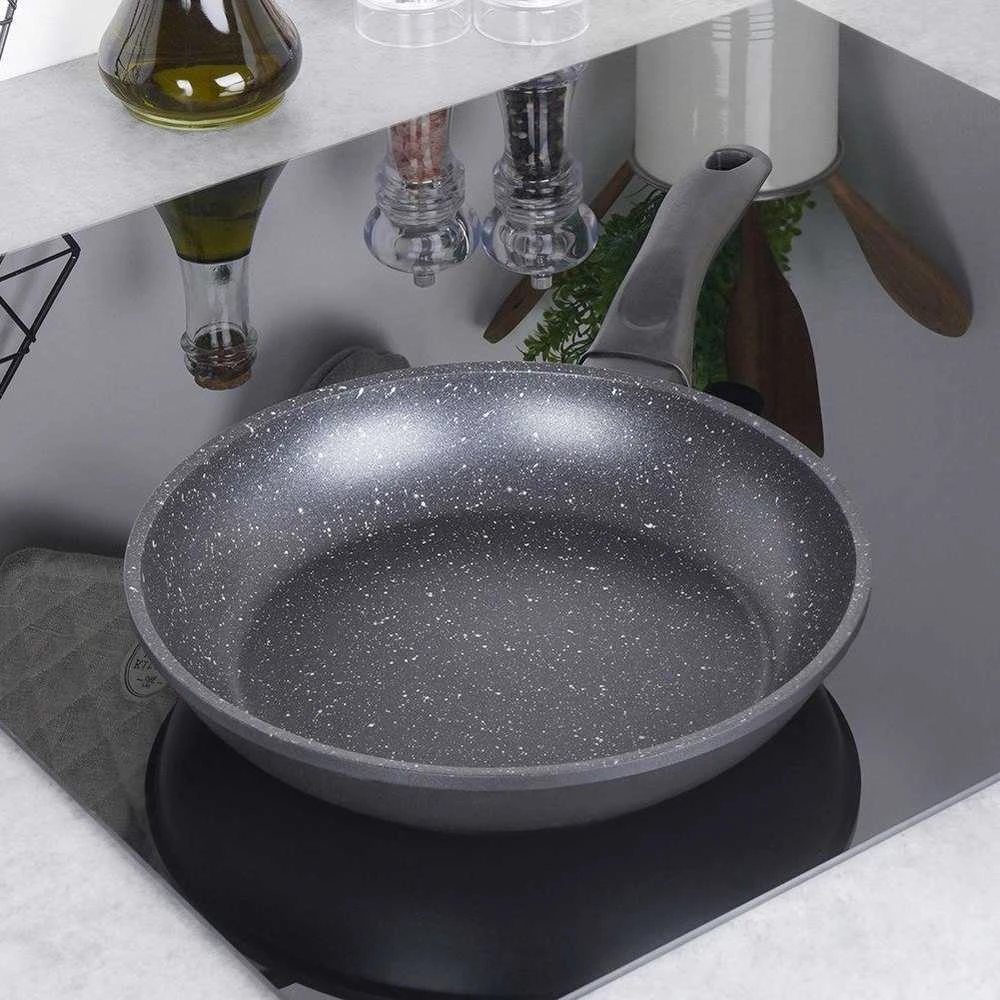 Orion granitinė keptuvė GRANDE 24 cm, neriebiai kepimui