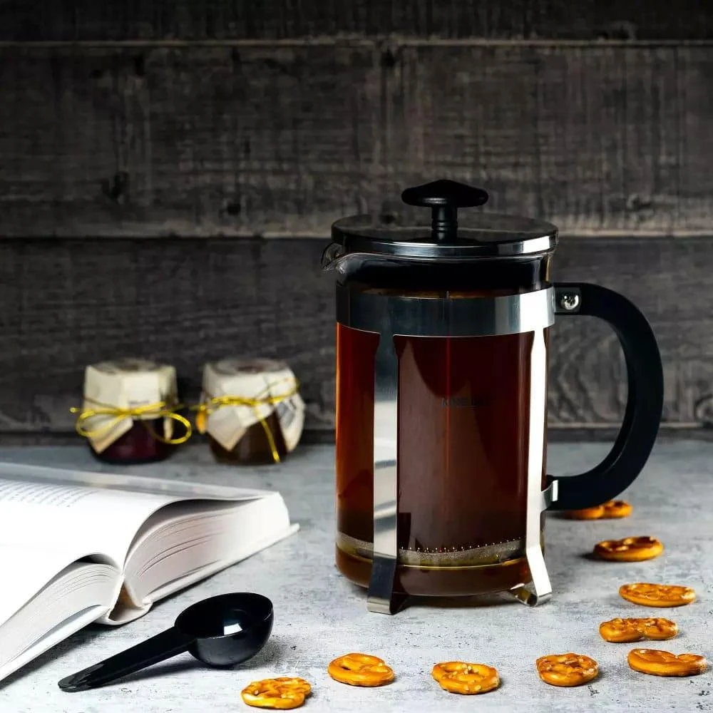 French press kavinukas King Hoff 350ml su arbatos gėrimu