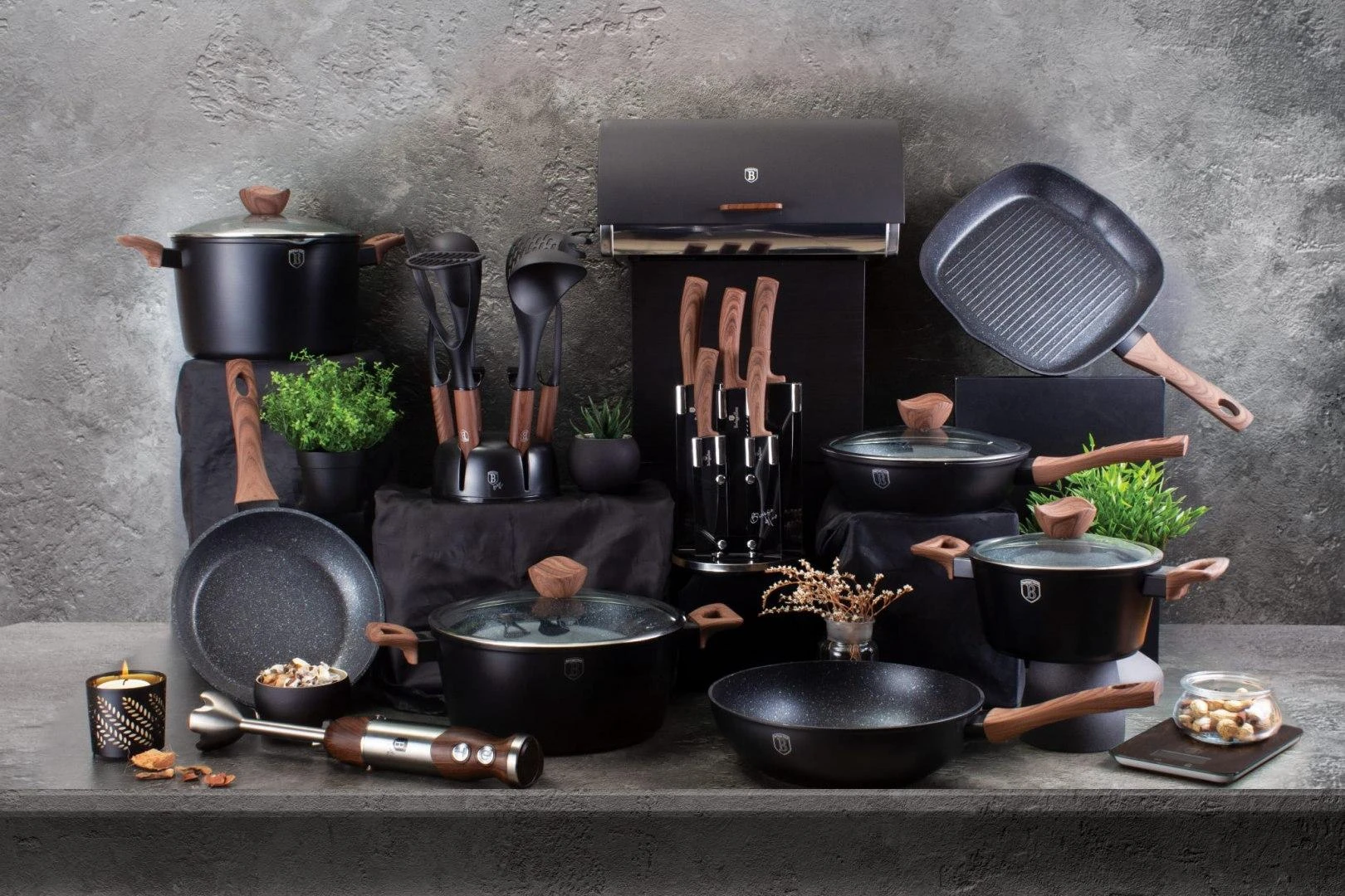 BH-1716 - Granito puodas 2,5 l Berlinger Haus Ebony Rosewood kolekcija