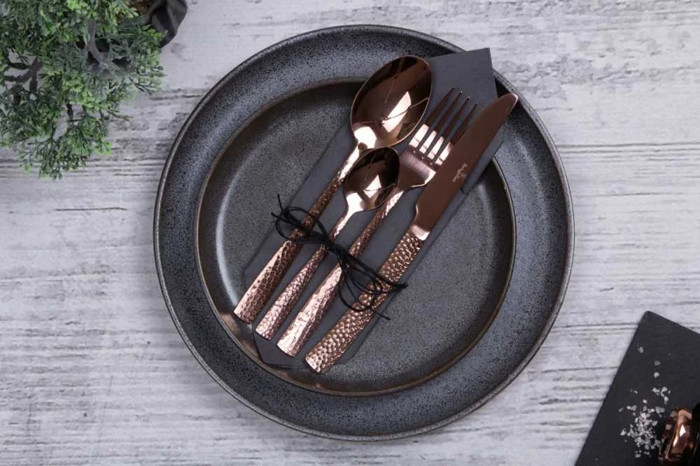 STALIO ĮRANKŲ RINKINYS 24 VNT. GLOSSY BERLINGER HAUS ROSE GOLD BH-2617