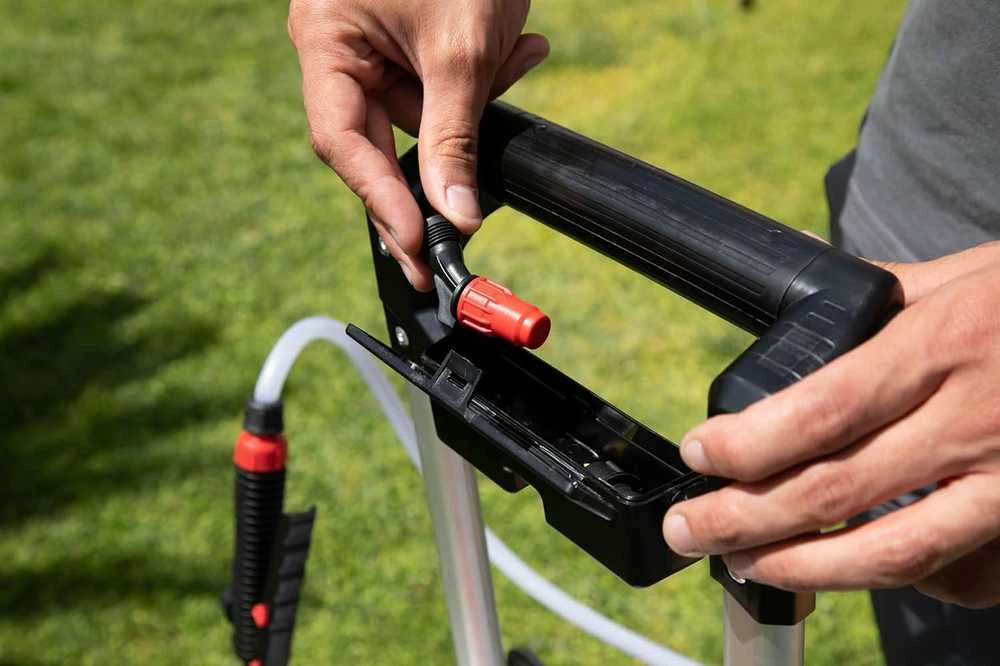 Akumuliatorinis sodo purkštuvas Pulmic Pegasus 35L su ličio baterija ir vežimėliu