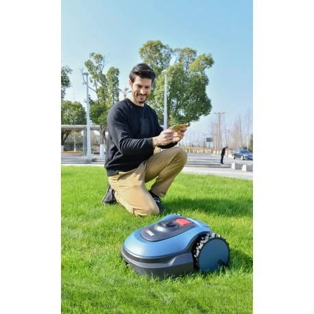 Vejos robotas Senix 500m2