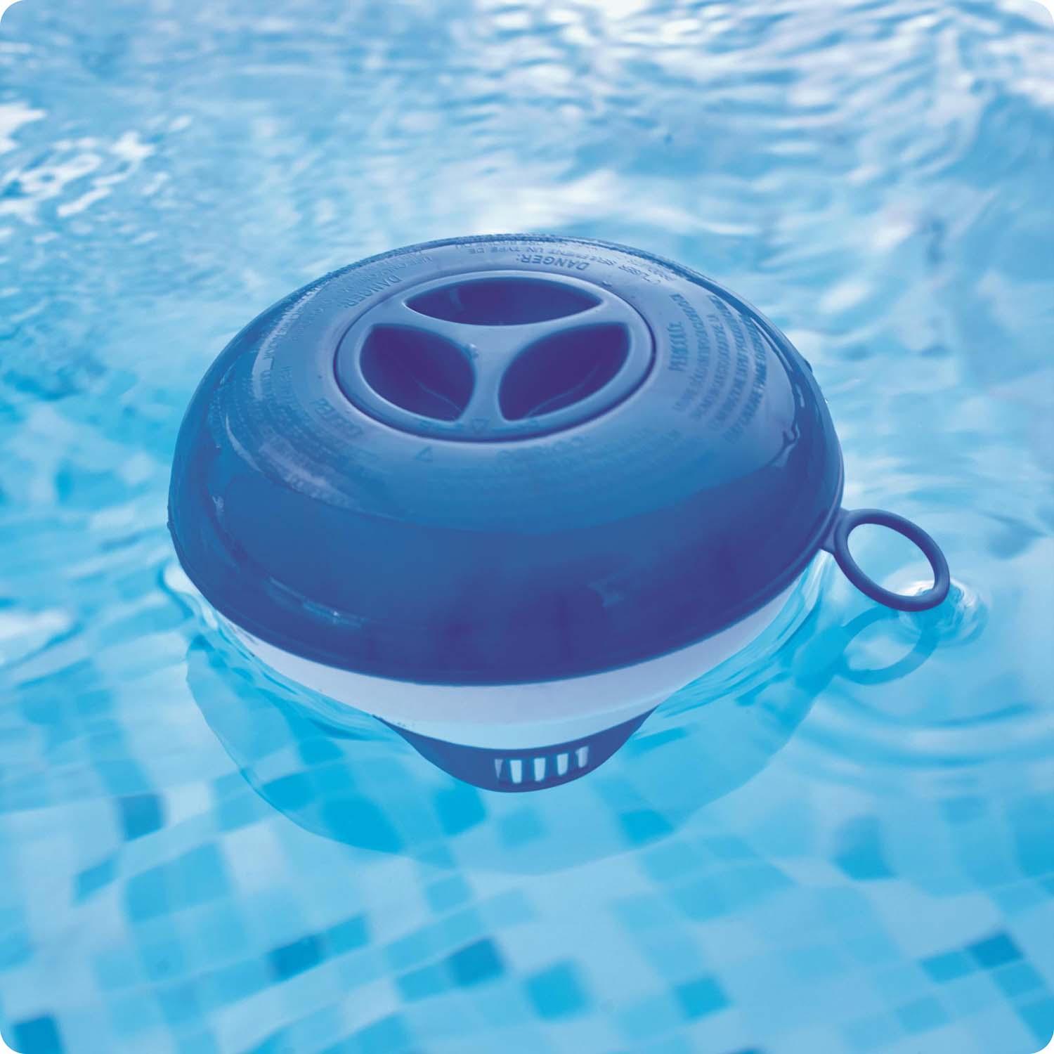 Bestway Plaukiojantis cheminių medžiagų dozatorius + 0,5kg daugiafunkcinių tablečių