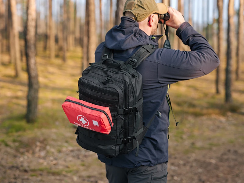 Kuprinė 16 colių „Tracer Evo“ juoda 25 l talpos ekspedicinė kuprinė