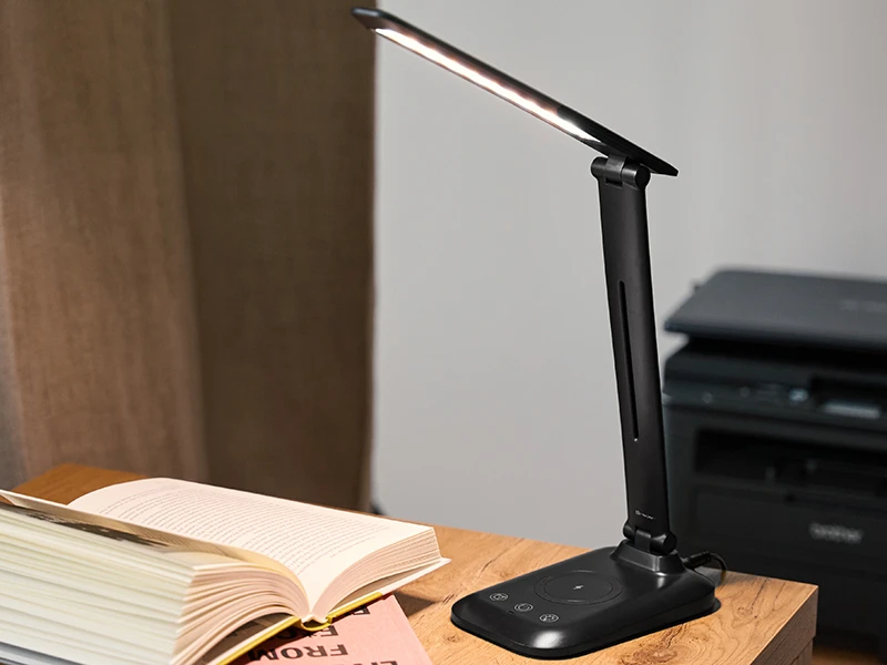 Tracer LumiCharge – LED Desk Lamp with 15 W Wireless Charging