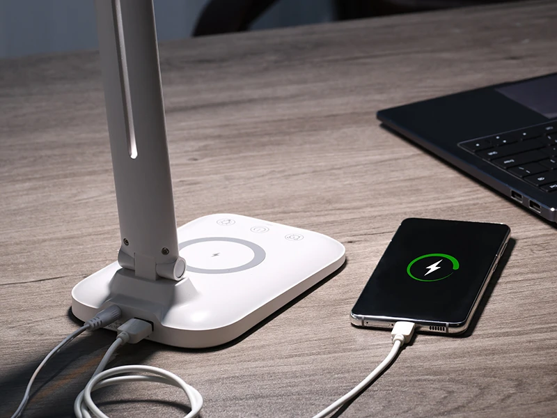 Tracer LumiCharge – LED Desk Lamp with 15 W Wireless Charging