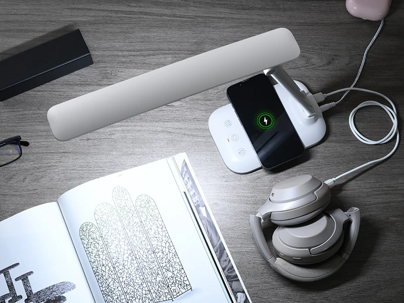 Tracer LumiCharge – LED Desk Lamp with 15 W Wireless Charging