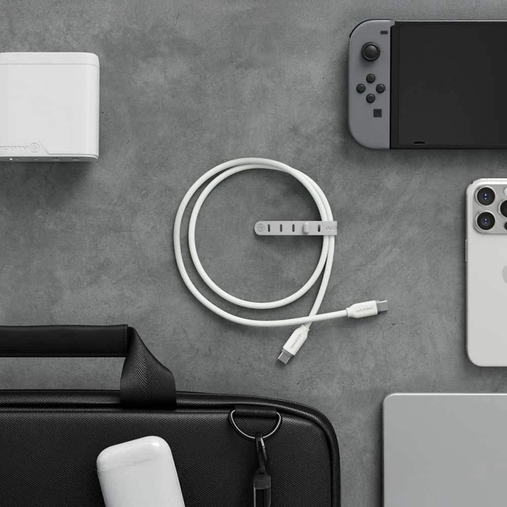 USB kabelis Alogic USB-C - USB-C 1m Baltas (ELSI5U2CCWH1)