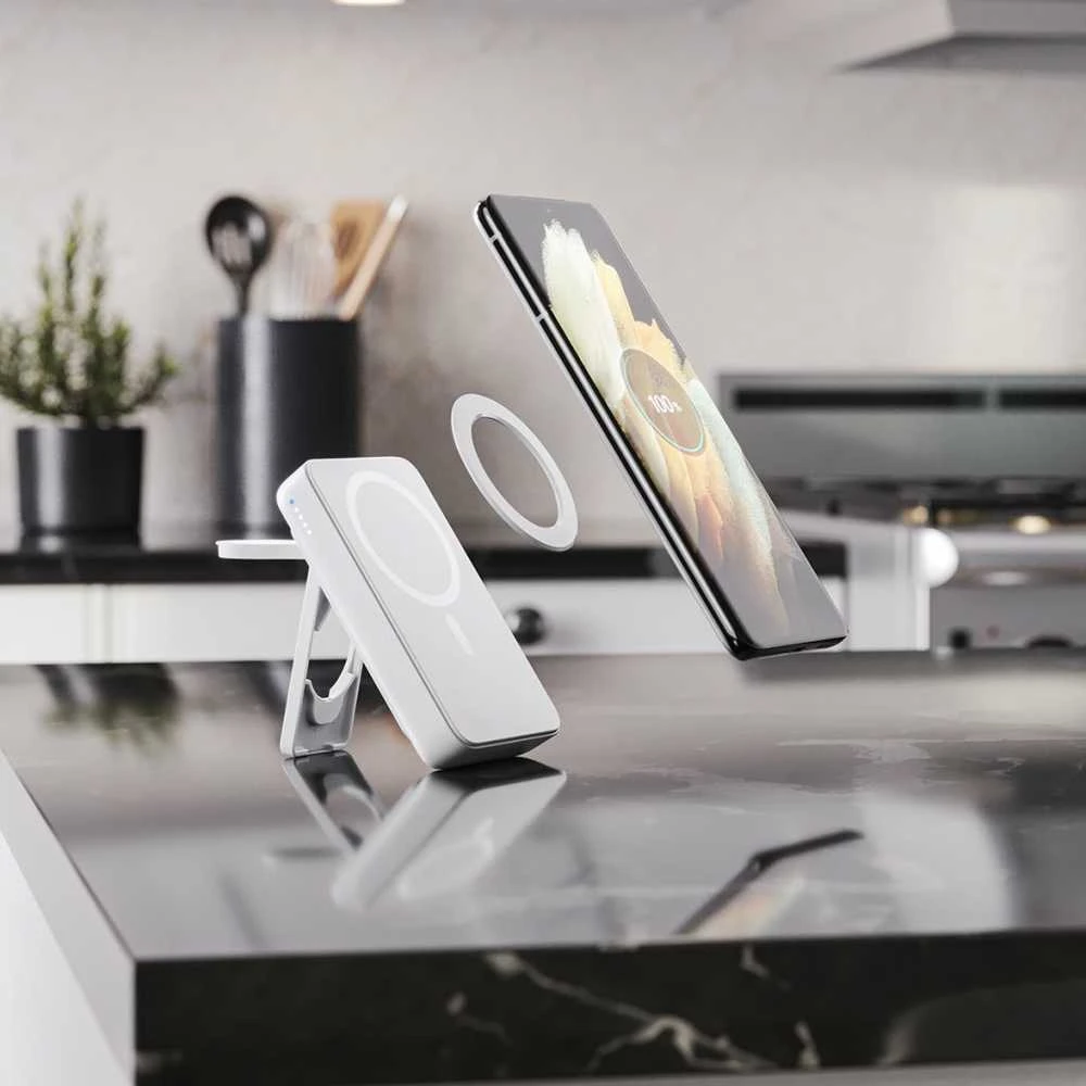 „Alogic Lift 4-in-1“ belaidis įkroviklis, 10000 mAh, su „MagSafe“