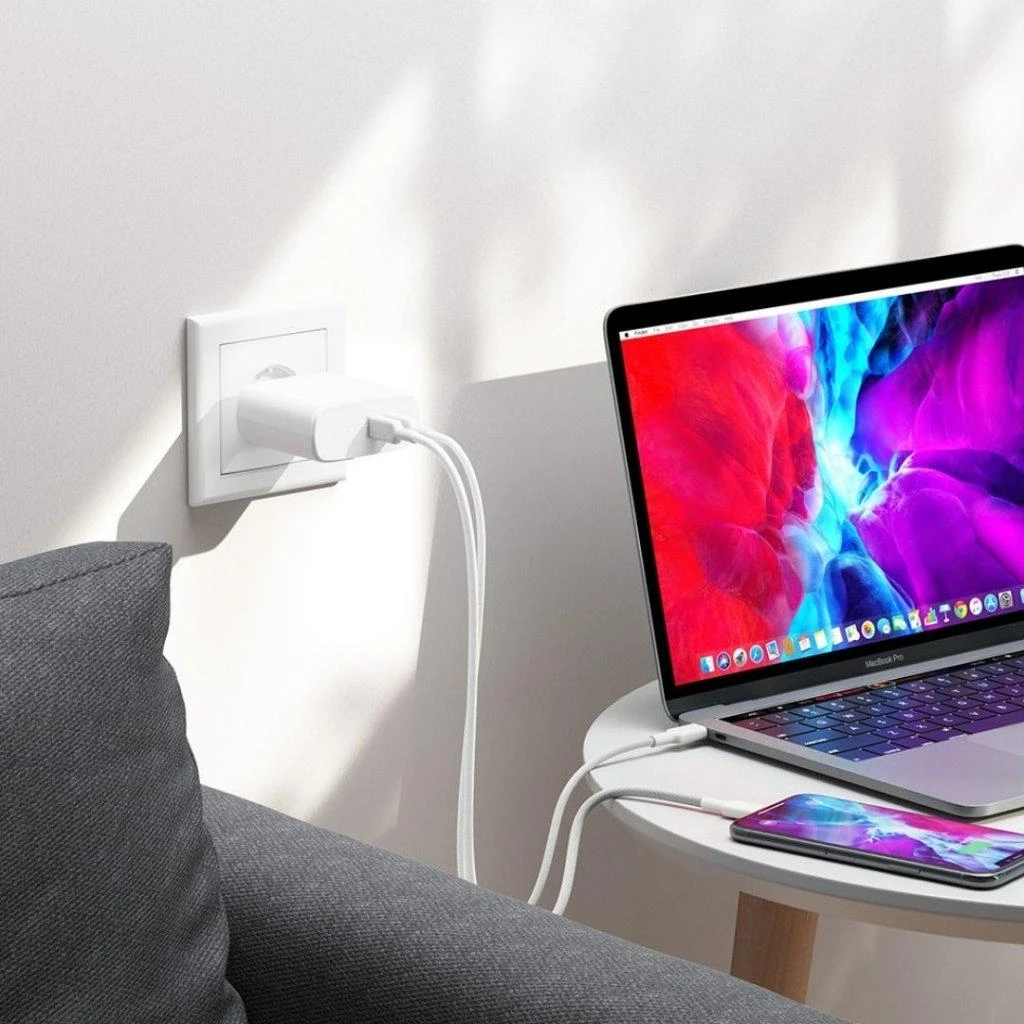 Alogic VCG2X63 2x USB-C 3 A (VCG2X63ES)