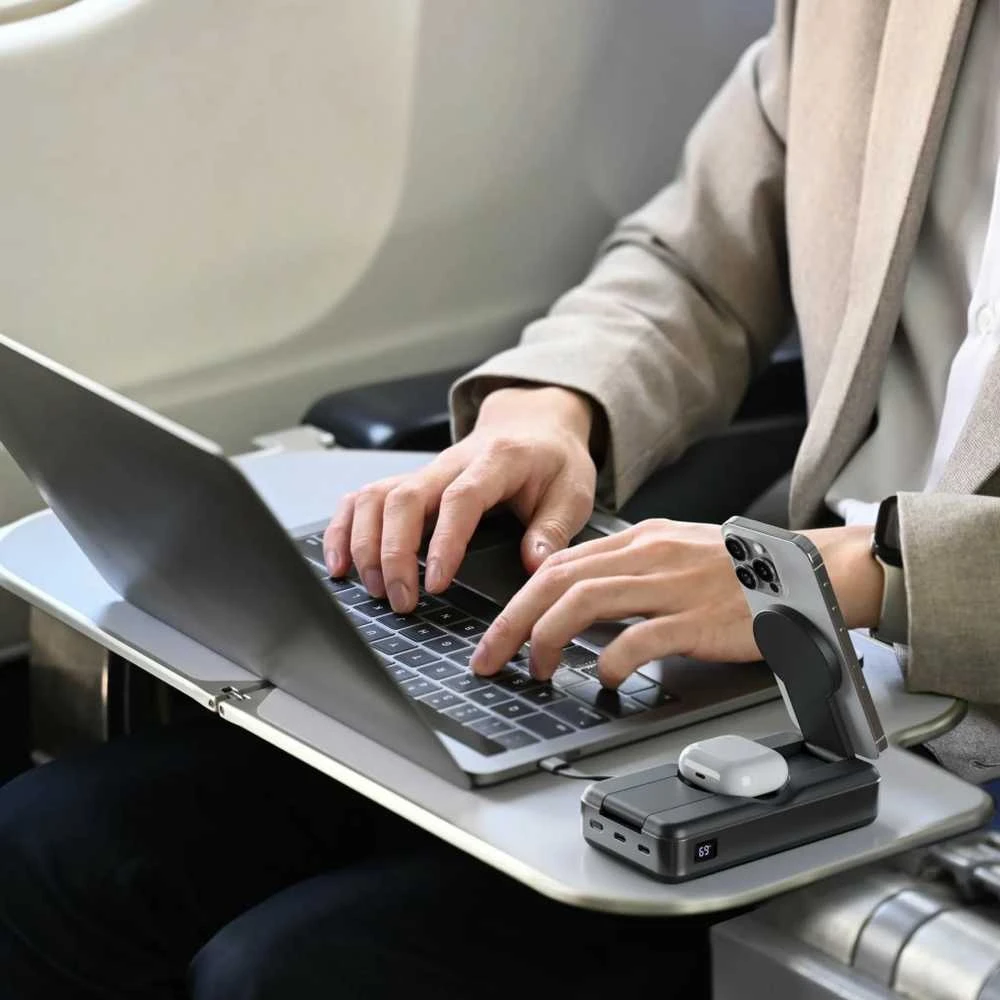 „Alogic Roam 6-in-1“ išorinė baterija, 21 000 mAh, su Qi2 + 100 W USB-C