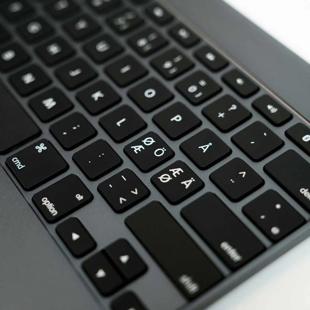 Brydge Aluminum Klaviatūra for Surface Pro Nordic išdėstymas - Sidabrinis