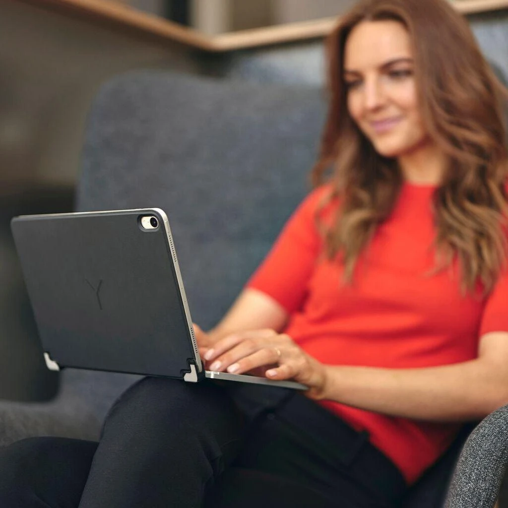 Brydge Pro klaviatūra / apsauginis dėklas, skirtas iPad Pro 11"
