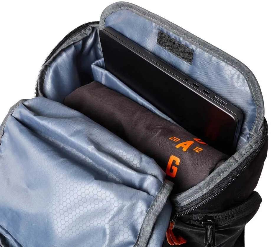 Urban Armor Gear UAG Civilian 16" 20L vidurnakčio maskuotė