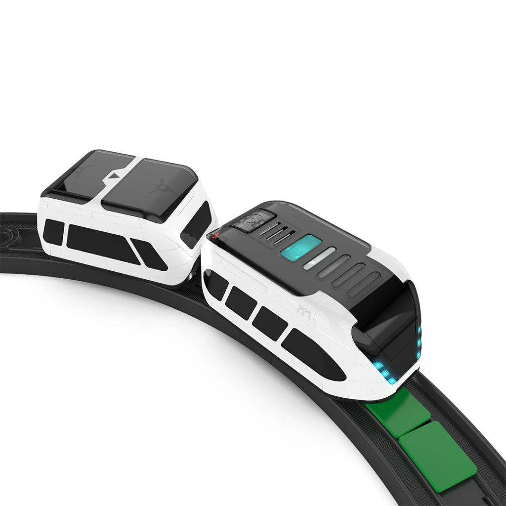 Intelino Smart Train – išmanusis įkraunamas elektrinis traukinys su bėgiais