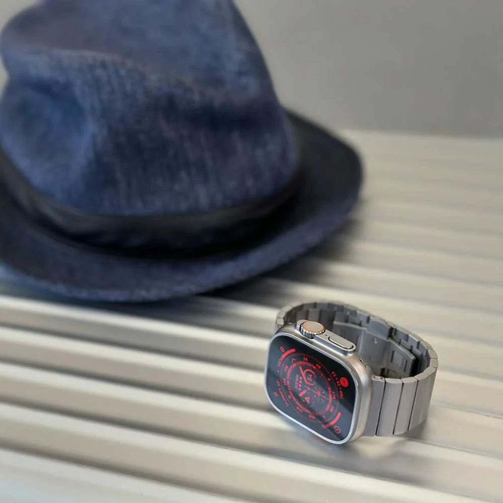 „Just Mobile“ titano spalvos laikrodžio dirželis, skirtas „Apple Watch Ultra“ (1 ir 2), su DLC danga – Pilkas