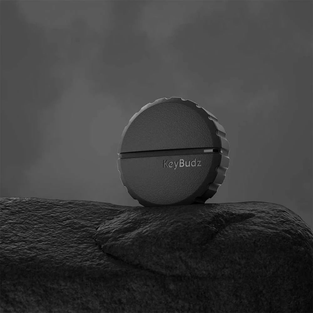 „KeyBudz“ slapti laikikliai – 4 vnt. pakuotė, skirti „AirTag“ – juodi