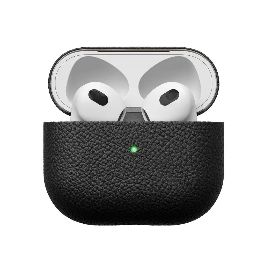 Juodos odos dėklas su atviromis AirPods 3 ausinėmis