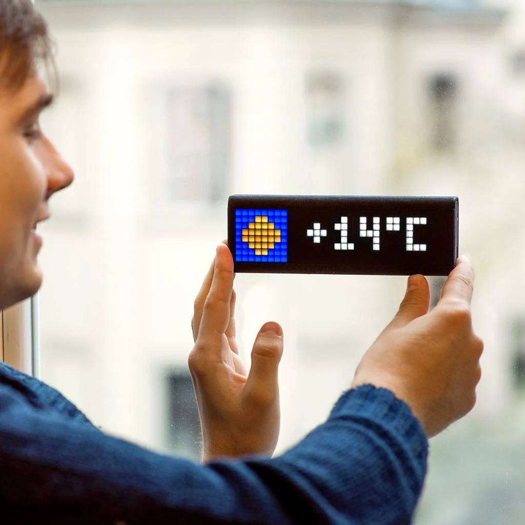 Netatmo „Carruzzo“ išmanusis laikrodis su „Wi-Fi“ ir „LaMetric Time“
