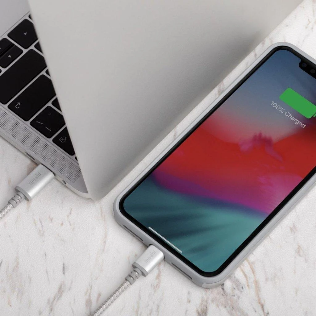 „Moshi Integra“ USB-C į „Lightning“ laidas 1,2 m - Juodas