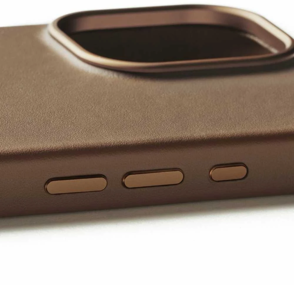 Mujjo odinis dėklas, skirtas iPhone 16 – rudas