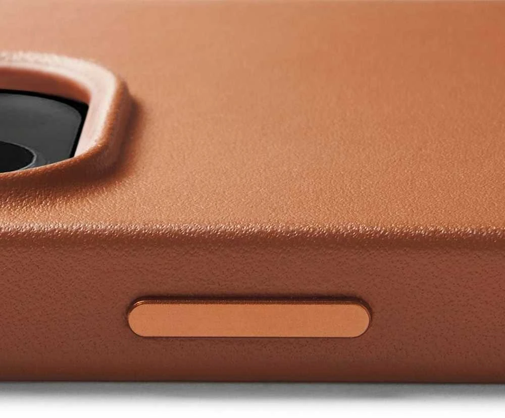 Troubadour Goods Limited Mujjo Full Odinis dėklas - skórzane etui do iPhone 14 Plus kompatybilne su MagSafe (ruda)