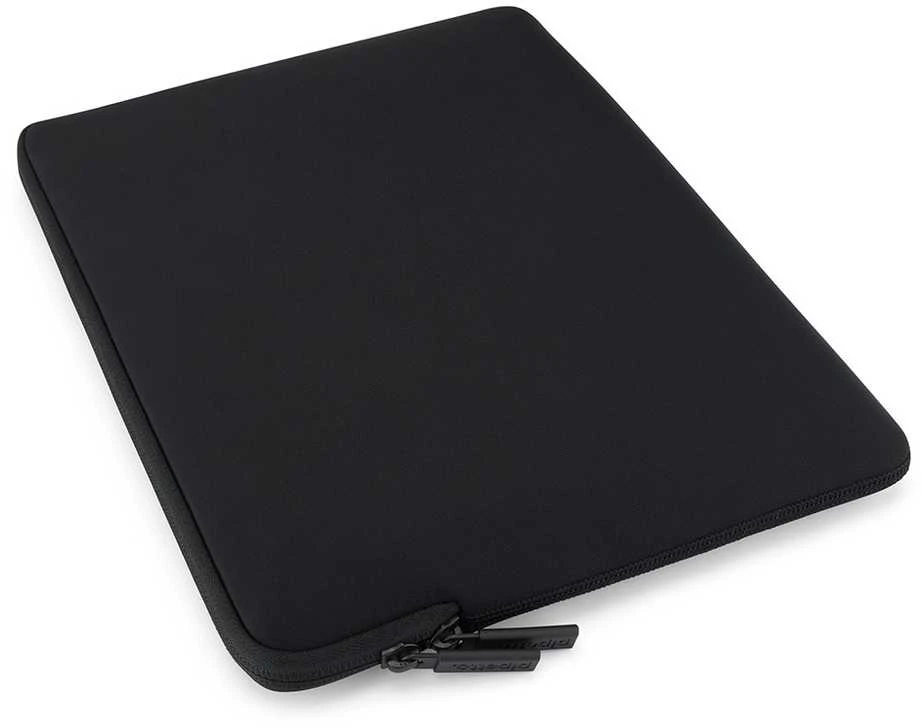 Pipetto Classic Fit dėklas, juodos spalvos – Apple MacBook Air 15