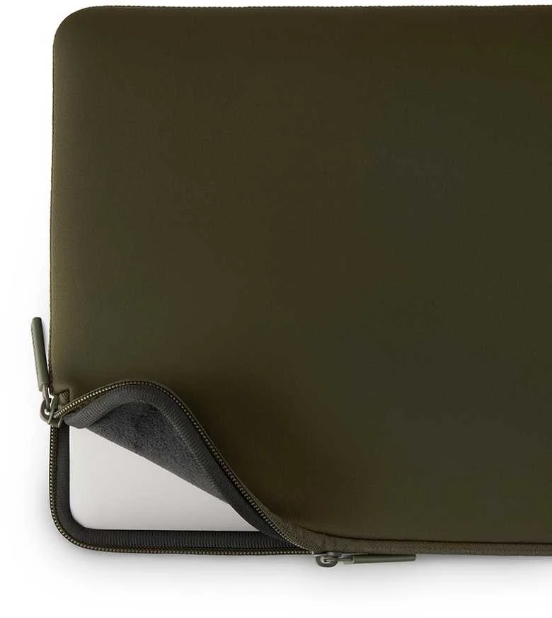 Pipetto Classic Fit dėklas, dark žalias – Apple MacBook 13/14