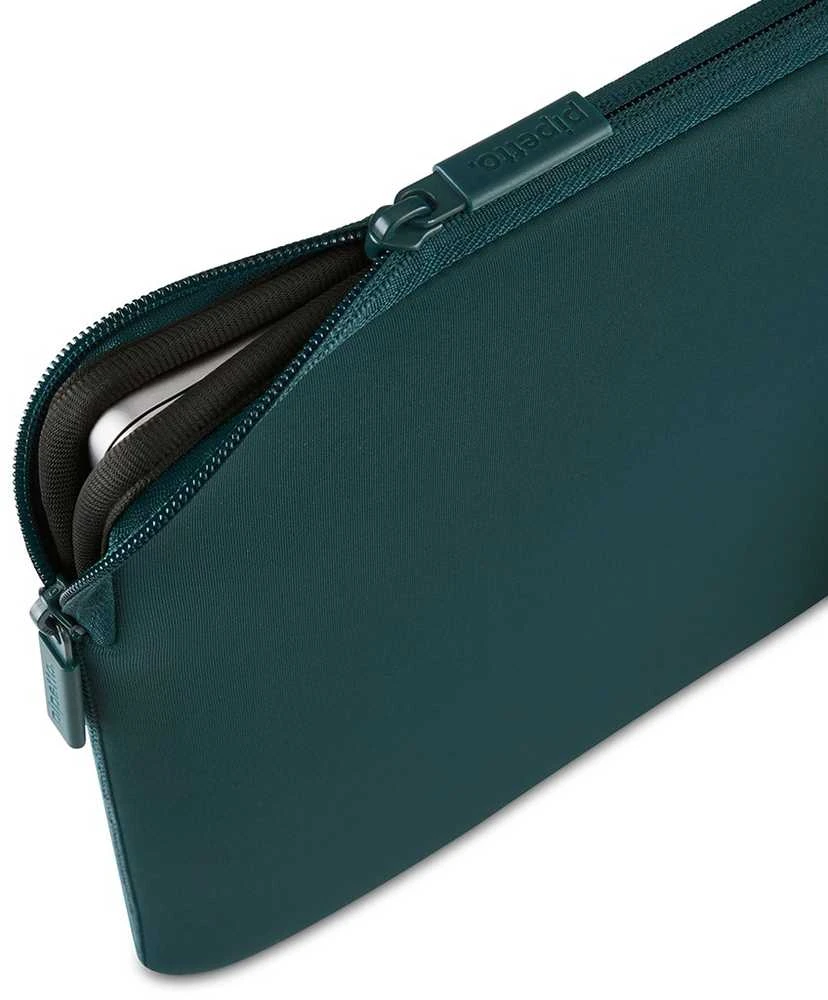Pipetto Classic Fit dėklas, dark teal – Apple MacBook 13/14