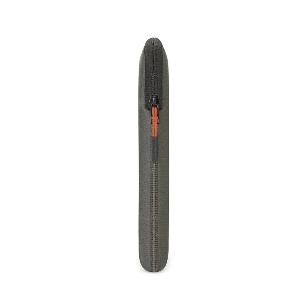 „Pipetto Classic Fit Sleeve“, skirta „MacBook Pro 14“ / „Air 13.6“ – „Military Žalias“