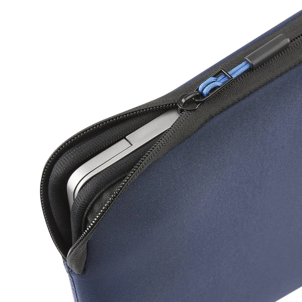 Pipetto Classic Fit dėklas, tamsiai mėlynos spalvos – Apple MacBook 13″/14″